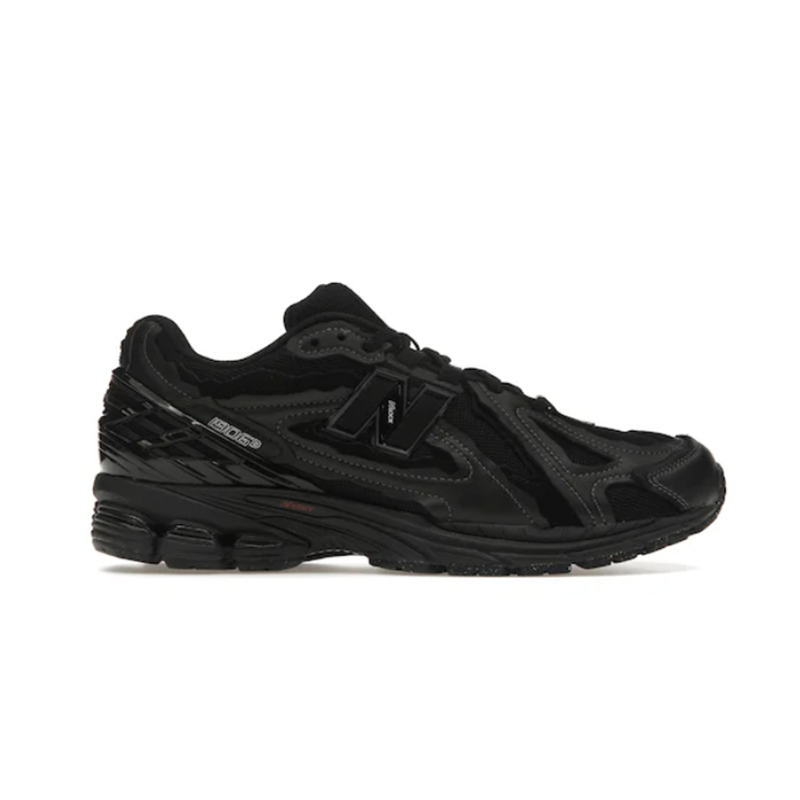 New Balance M 1906D Protection Pack Black LeatherFashion sneakers